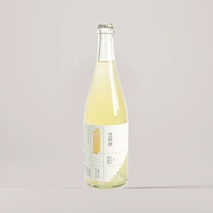 Scielo Sparkling Riesling bottle beauty shot