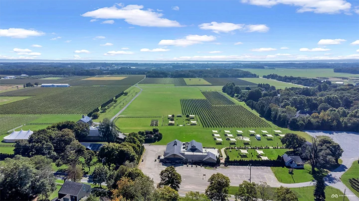 rgny-redhouse_staymarquis-03