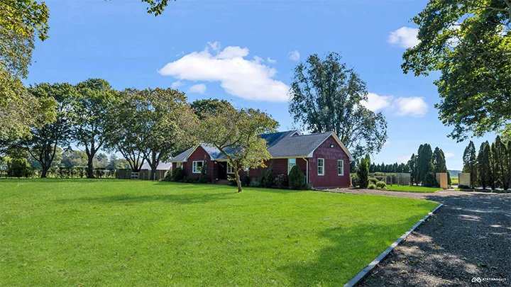 rgny-redhouse_staymarquis-05